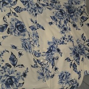 Floral Blue and White Bedding Set
